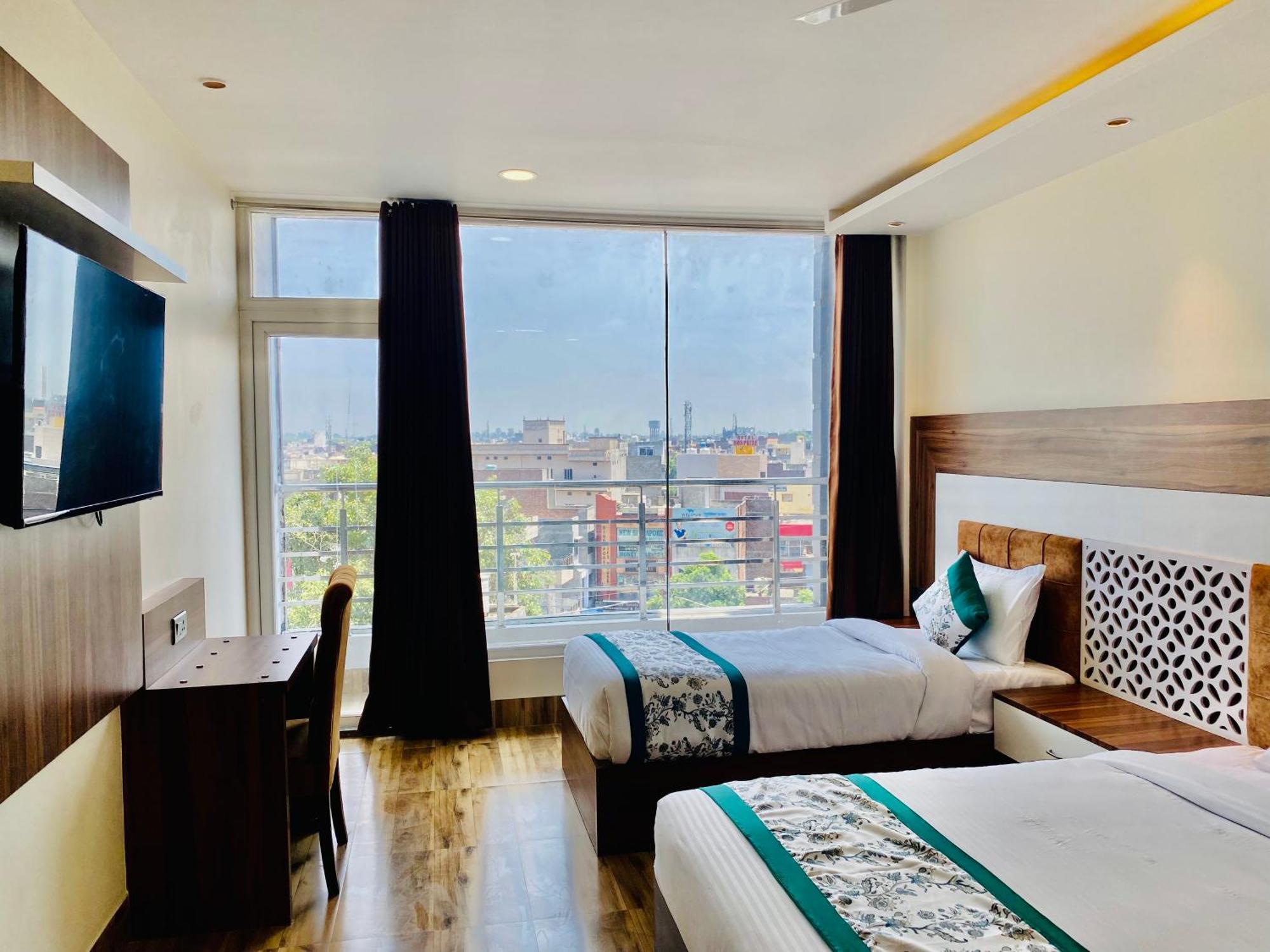 Hotel White House 350 Mtr From Golden Temple Amritsar Exteriér fotografie